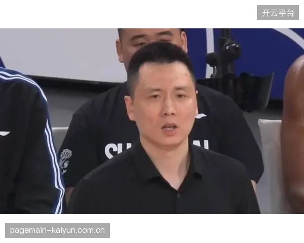 上海主帅卢伟在G3果断变阵，激活本土球员火力，弥补了内线外援缺阵短板。